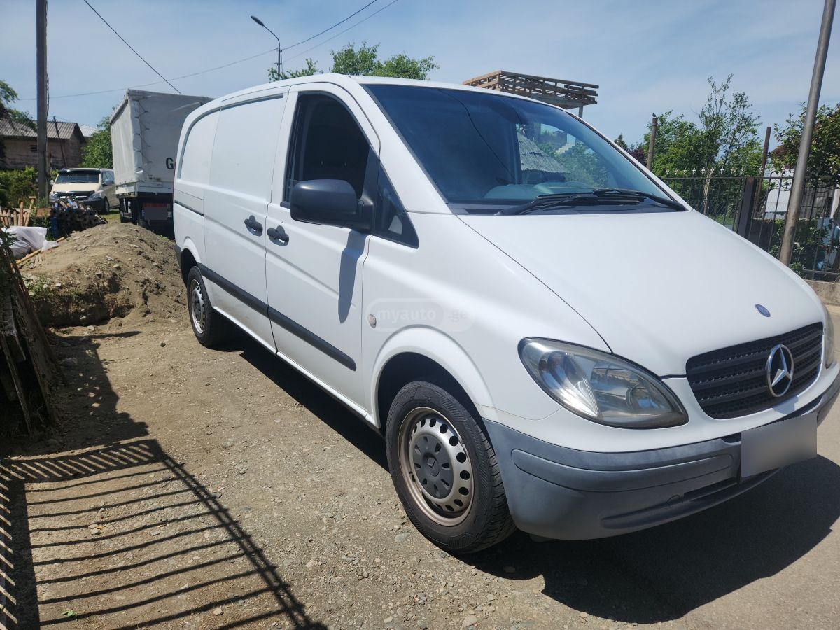Mercedes-Benz Vario 2010 — photo 2