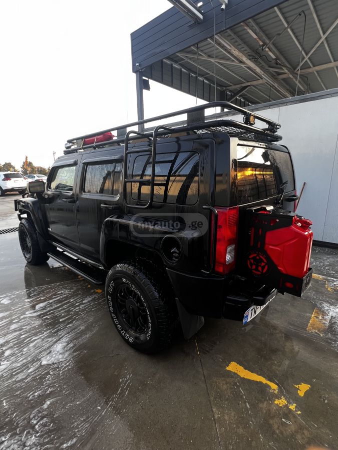 Hummer H3 2006 — photo 2