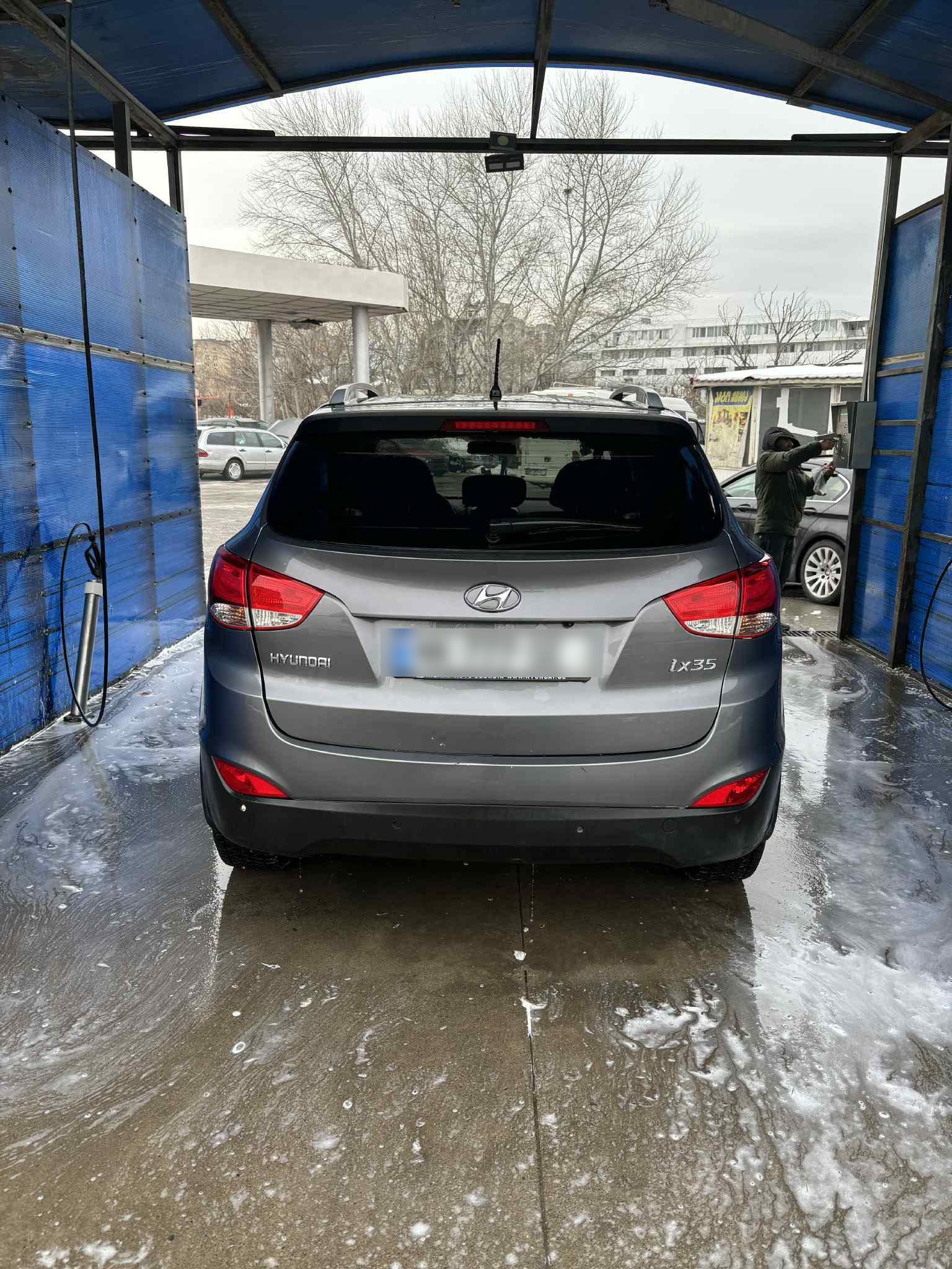 Hyundai i 35 2012 — photo 2