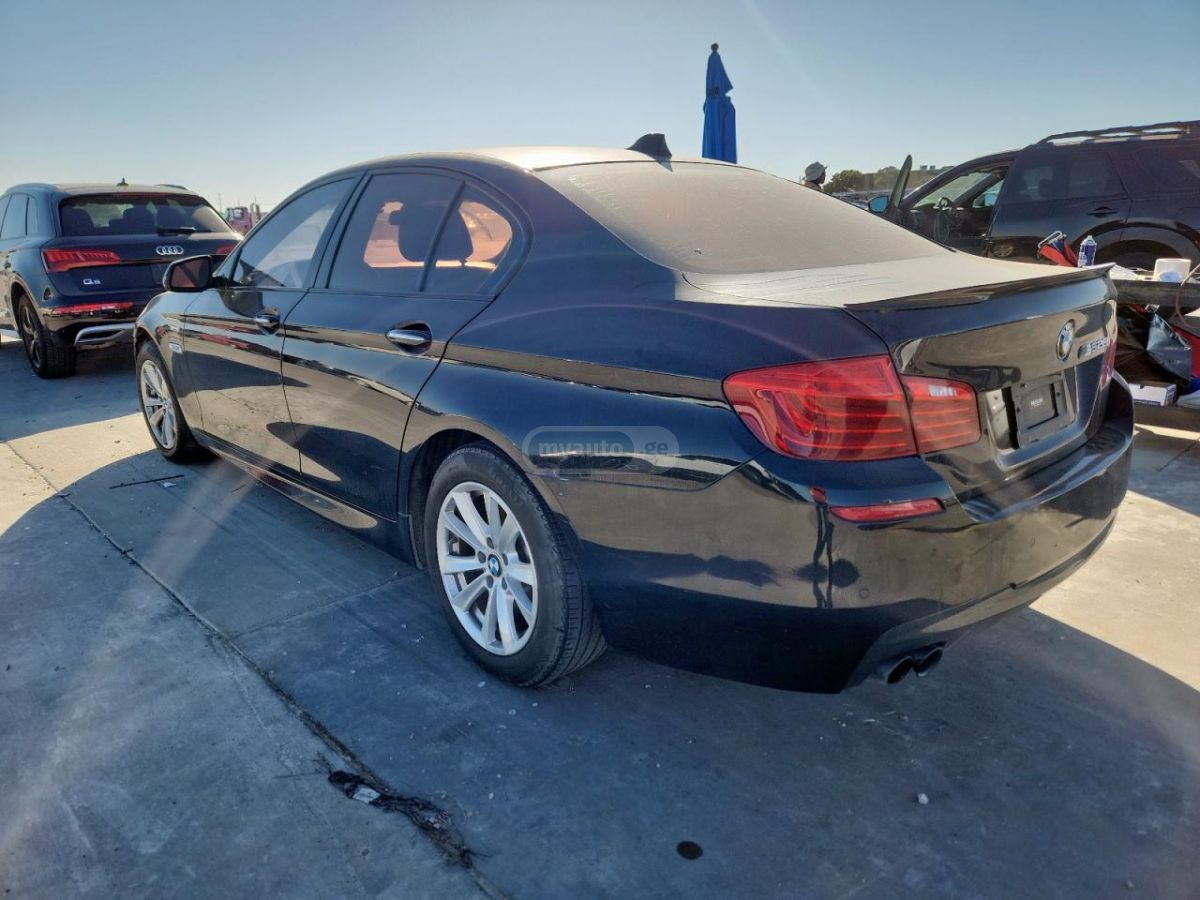 BMW 528 2015 — photo 2