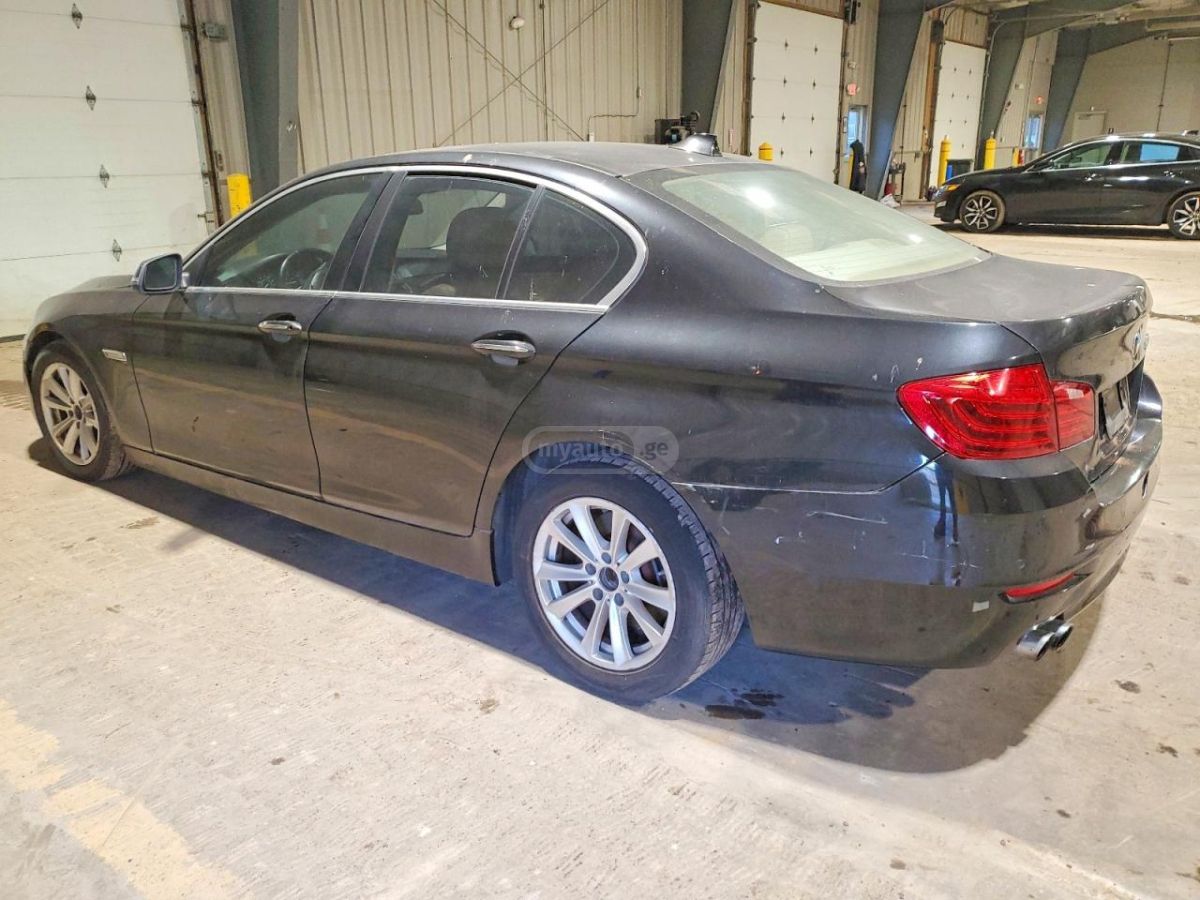 BMW 528 2015 — photo 2