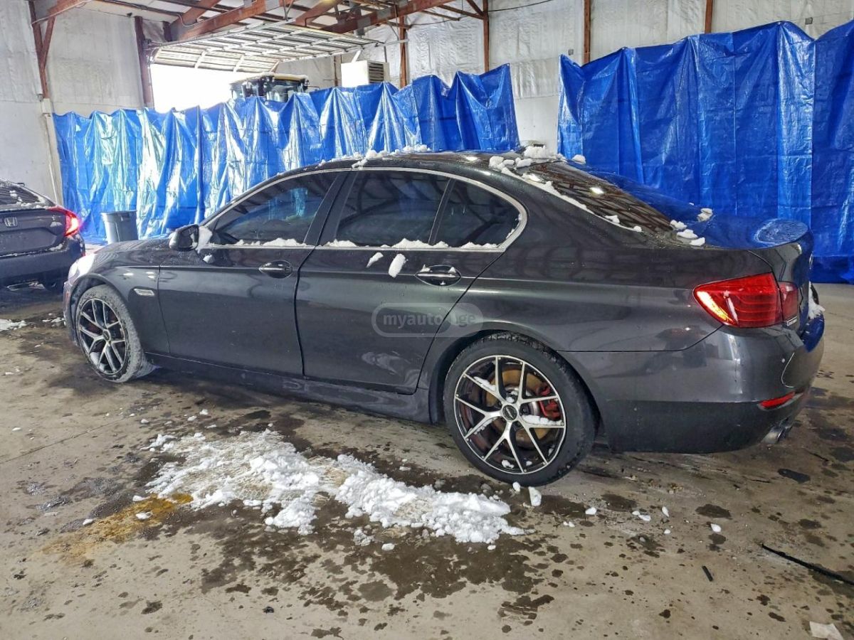 BMW 528 2016 — photo 2