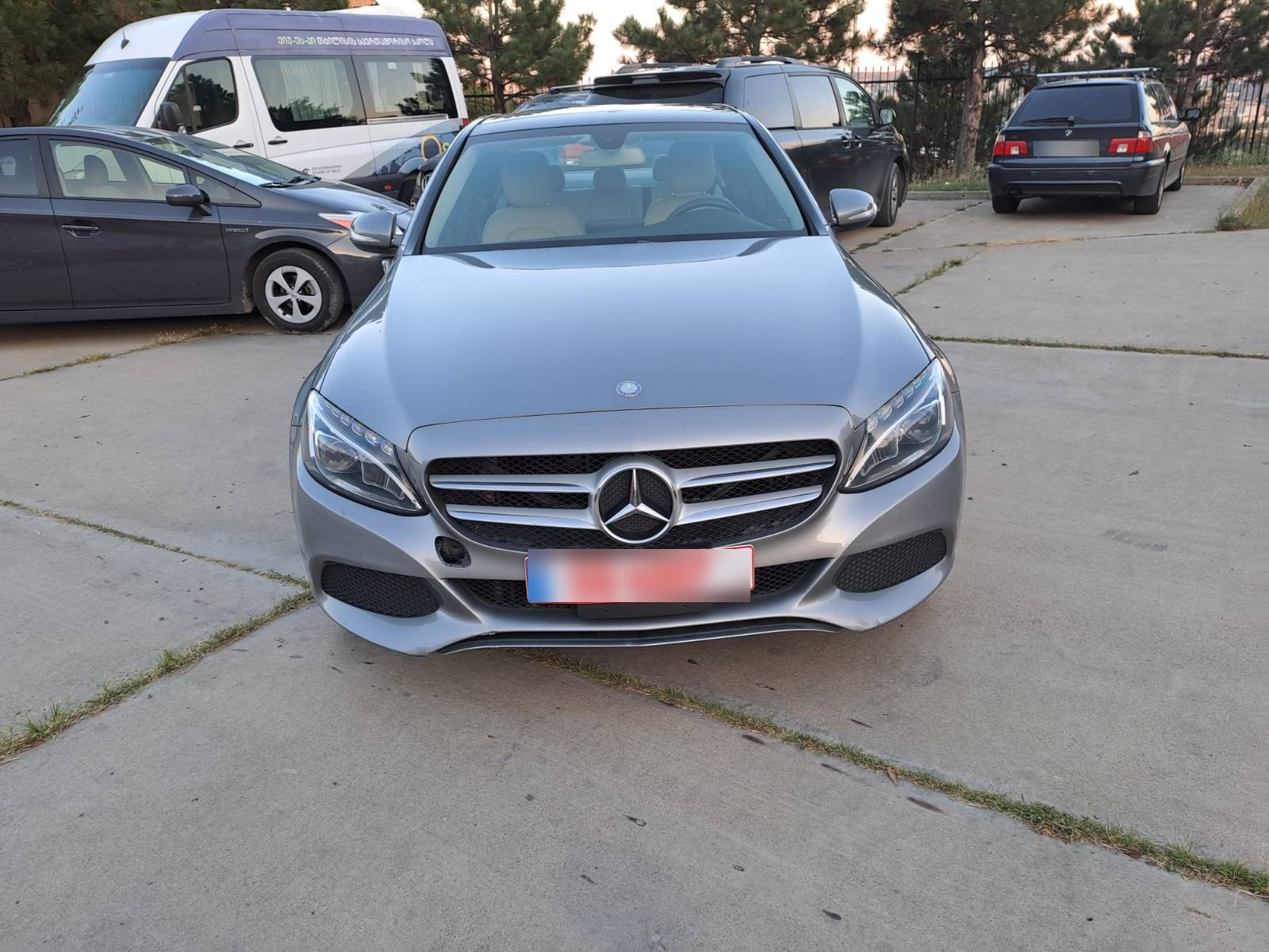 Mercedes-Benz C 300 2016 — photo 2