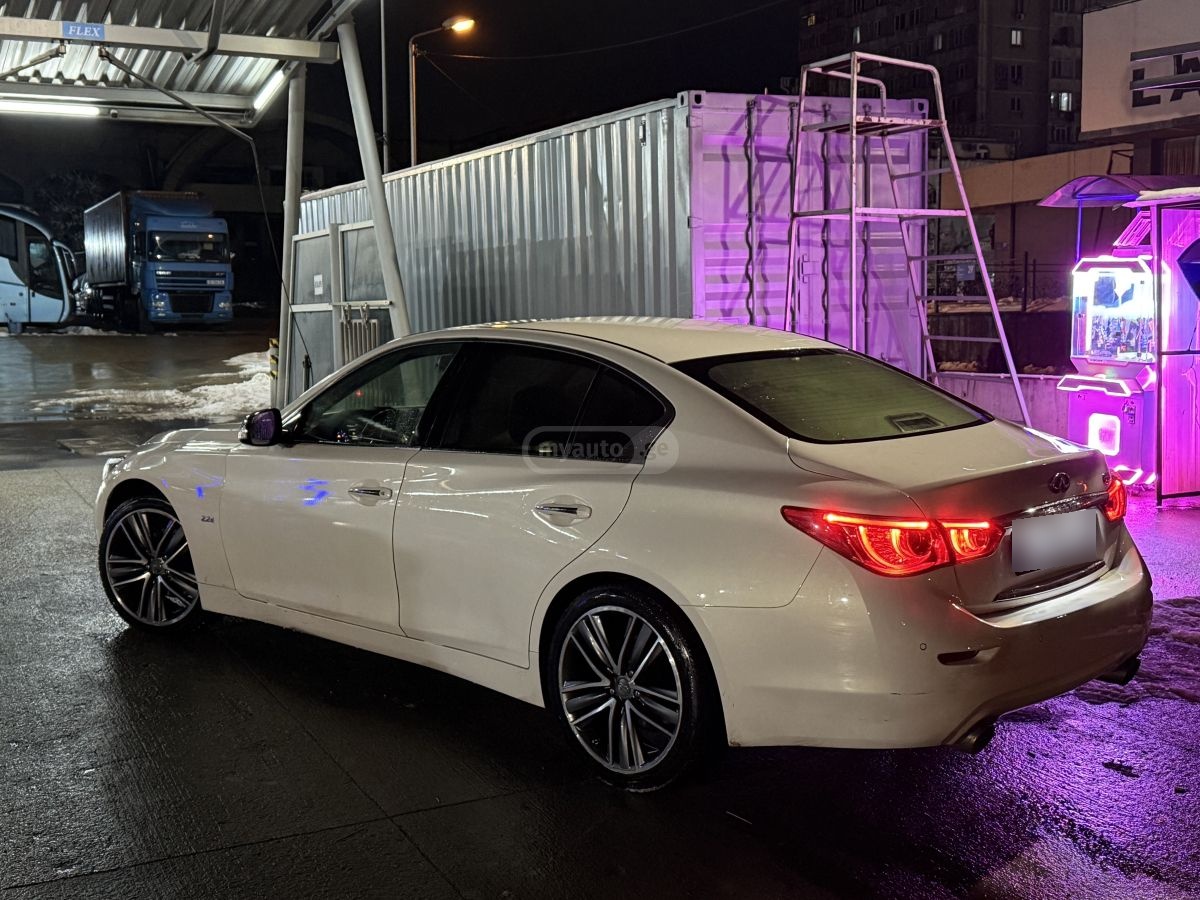 Infiniti Q 50 2014 — photo 2