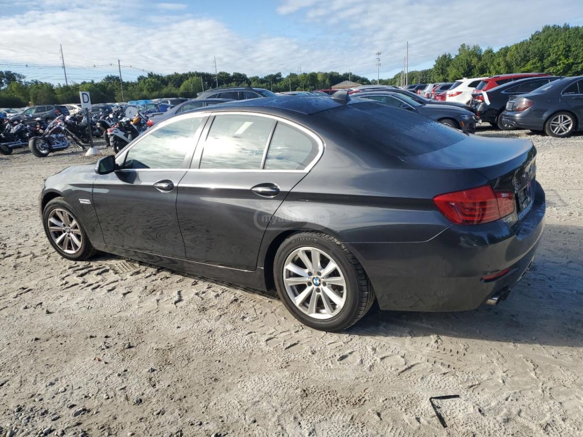 BMW 528 2016 — photo 2