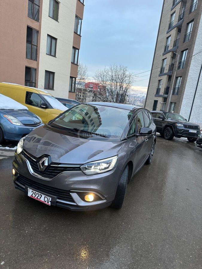 Renault Scenic 2019 — photo 2