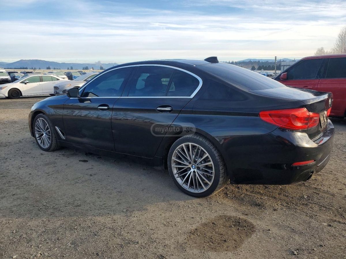 BMW 530 2017 — photo 2