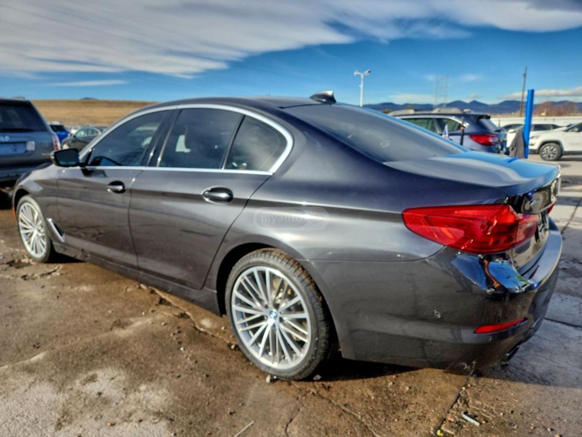 BMW 530 2019 — photo 2