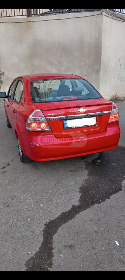 Chevrolet Aveo 2010 — photo 2