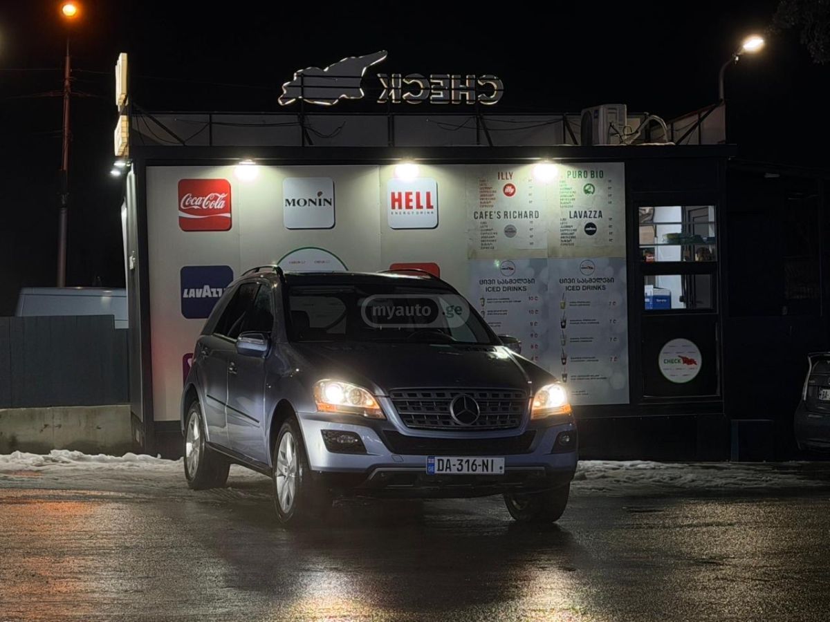 Mercedes-Benz ML 350 2010 — photo 2