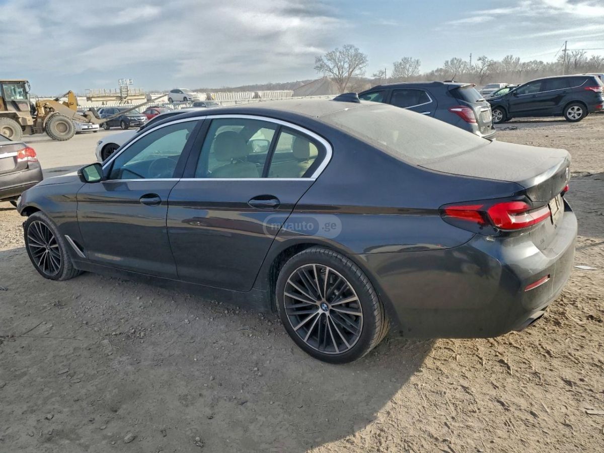 BMW 530 2022 — photo 2
