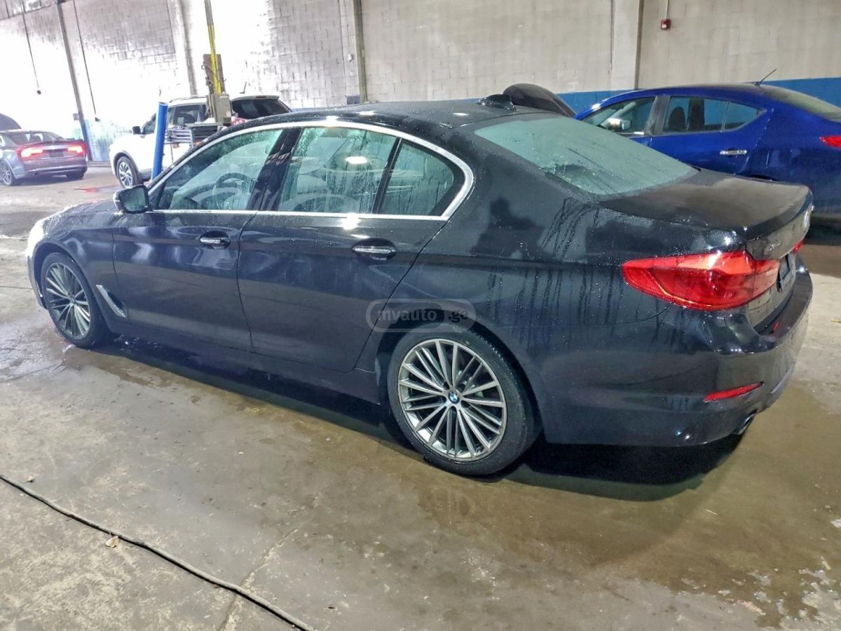 BMW 530 2018 — photo 2