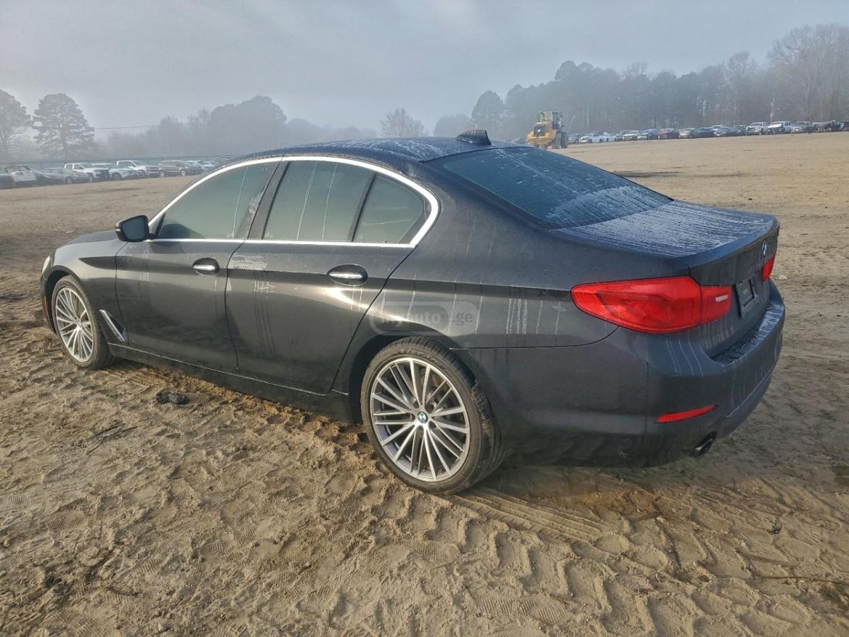 BMW 530 2017 — photo 2