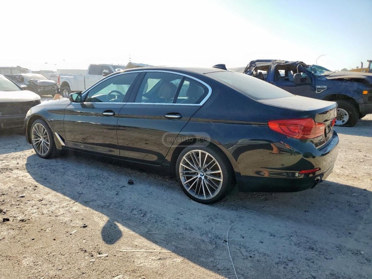 BMW 530 2017 — photo 2