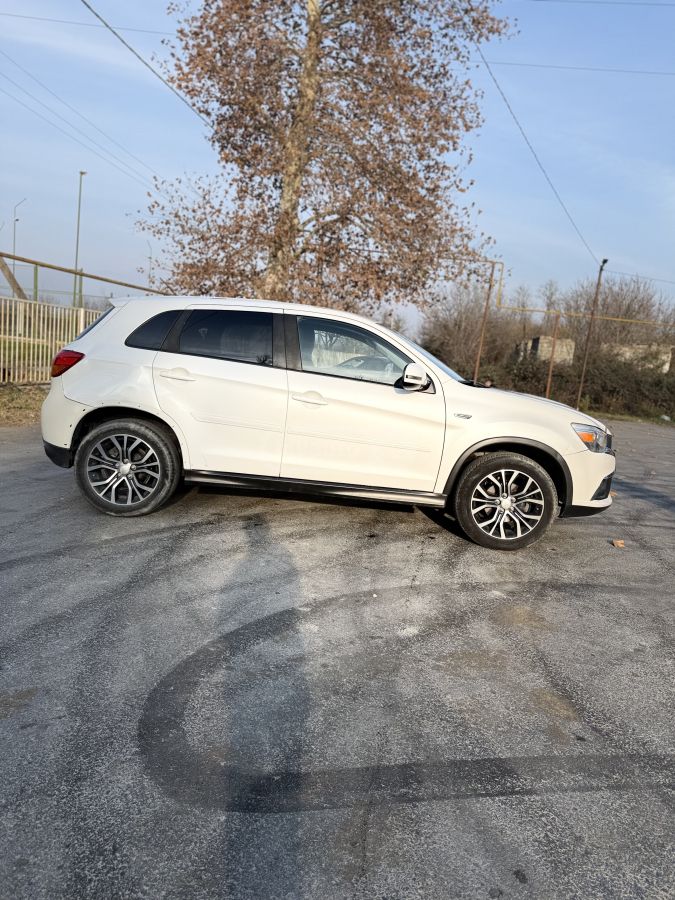 Mitsubishi Outlander Sport