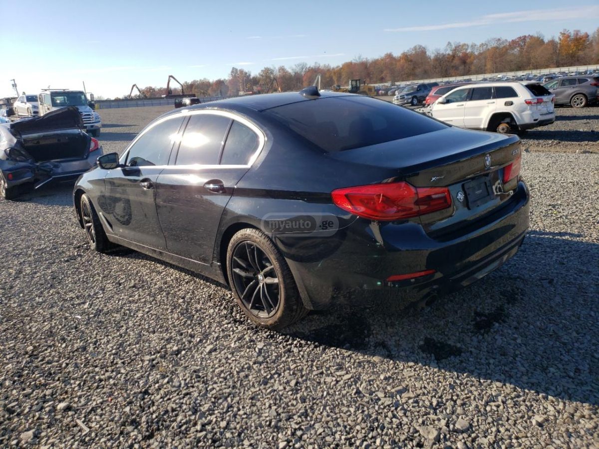 BMW 530 2018 — photo 2
