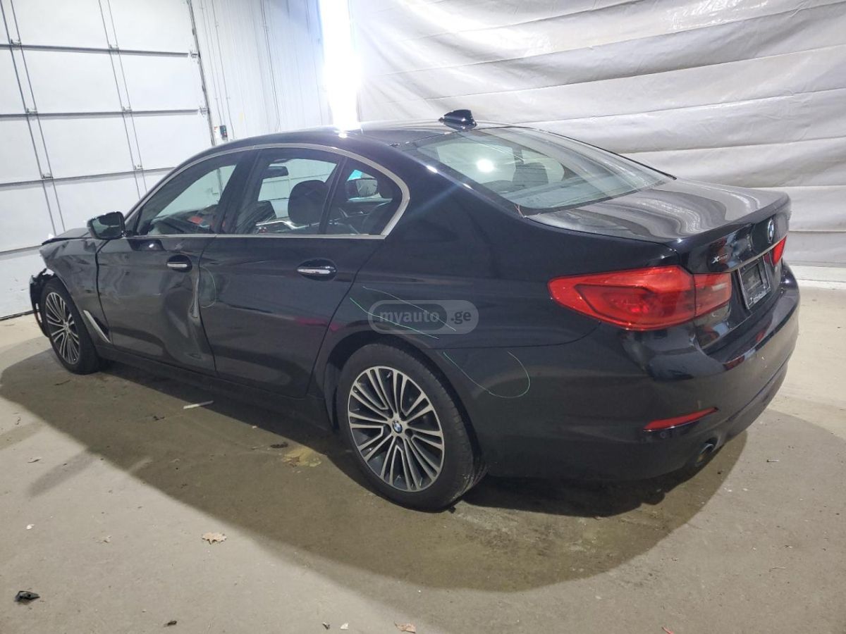 BMW 530 2018 — photo 2
