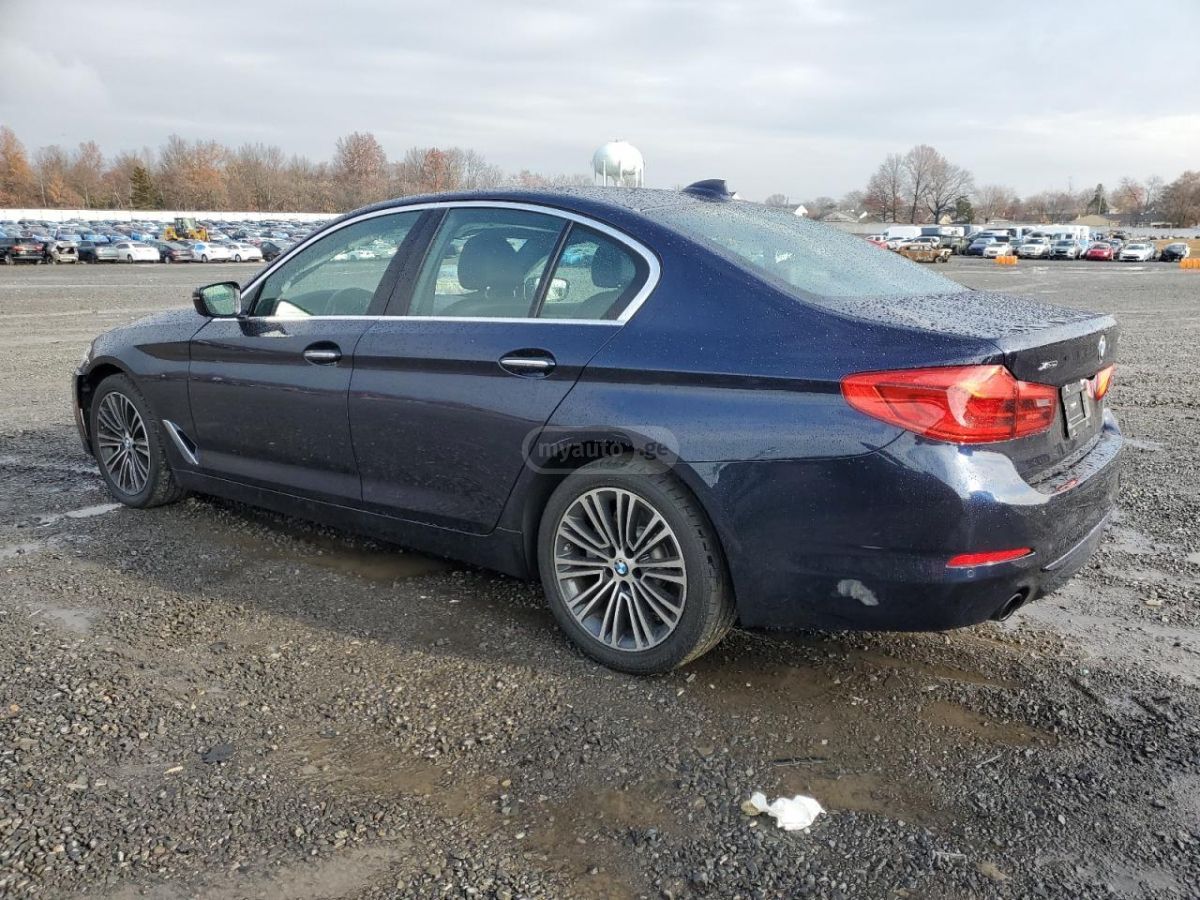 BMW 530 2018 — photo 2