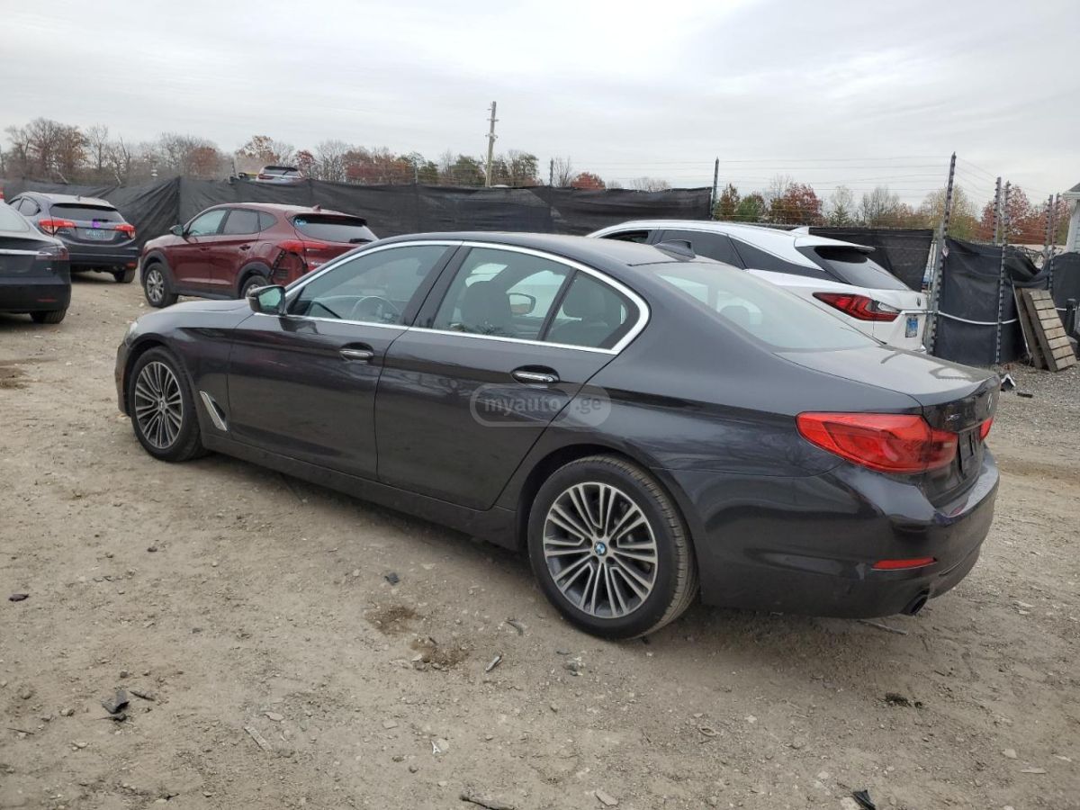 BMW 530 2017 — photo 2