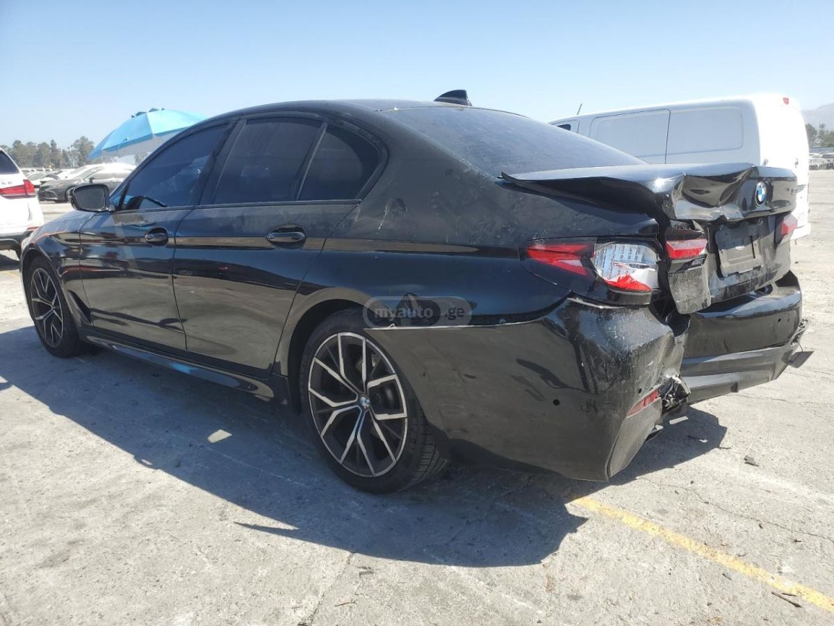 BMW 530 2023 — photo 2