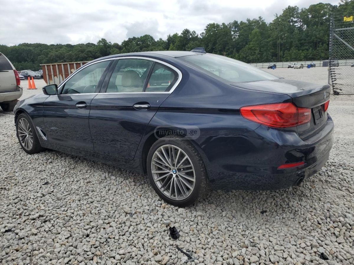 BMW 530 2017 — photo 2