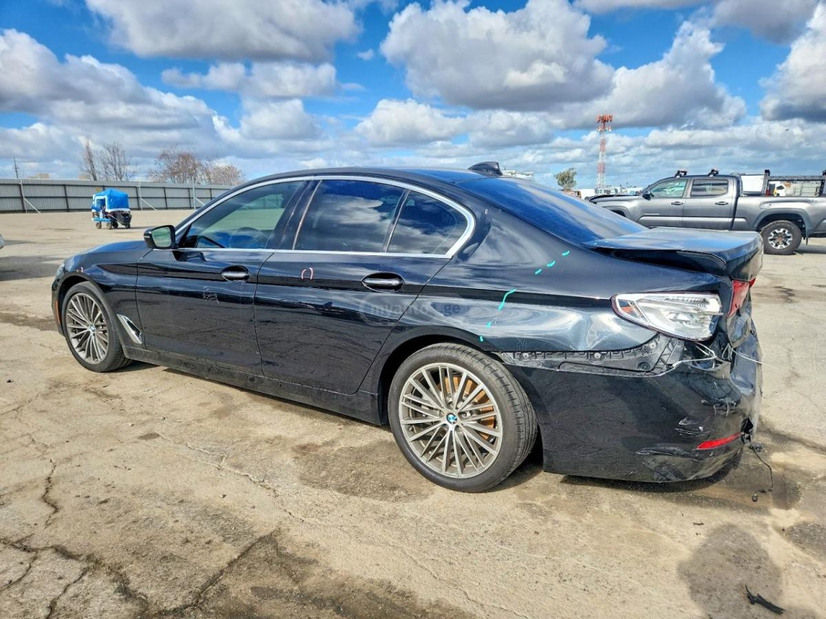 BMW 530 2018 — photo 2