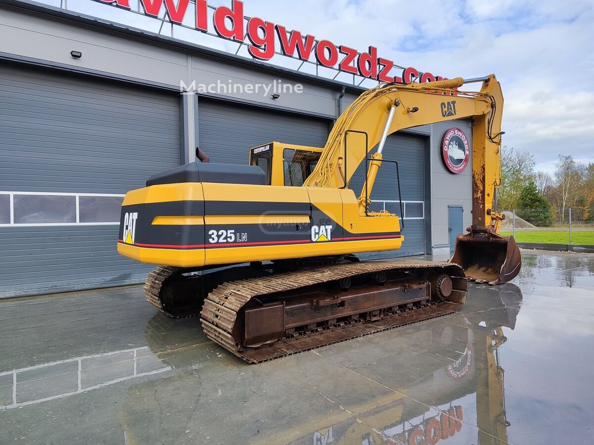 Caterpillar 120 / 120 AWD 1996 — photo 2