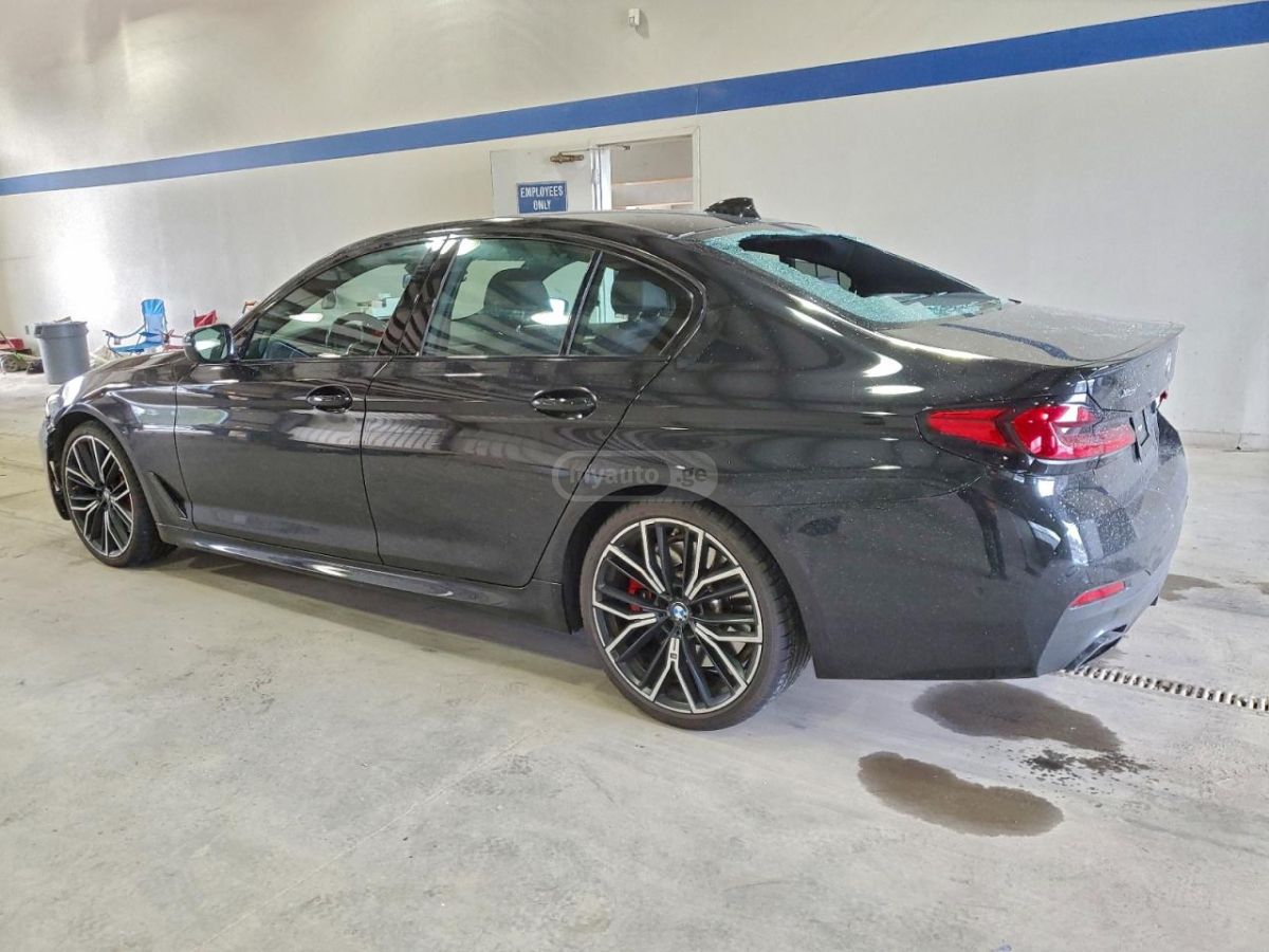 BMW 540 2023 — photo 2