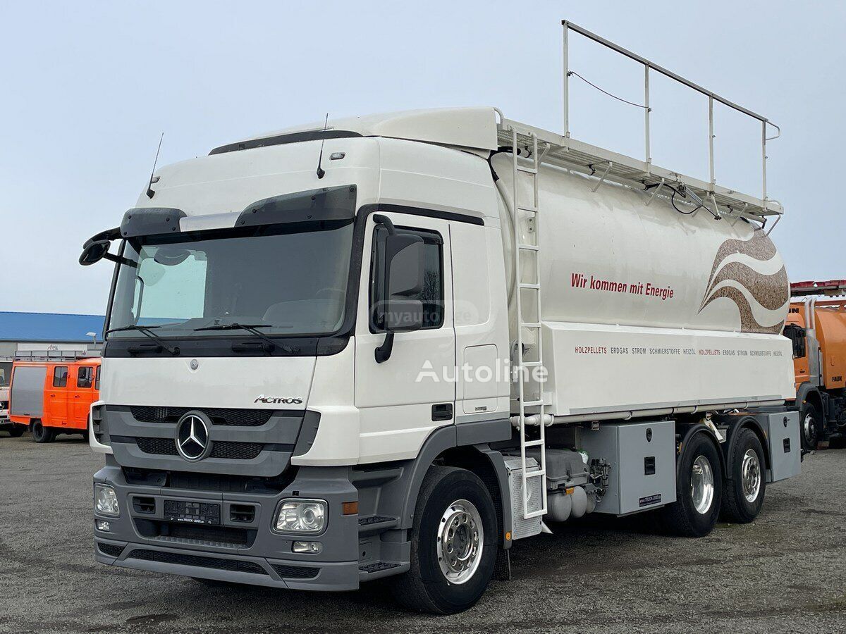 Mercedes-Benz Actros 2014 — photo 2