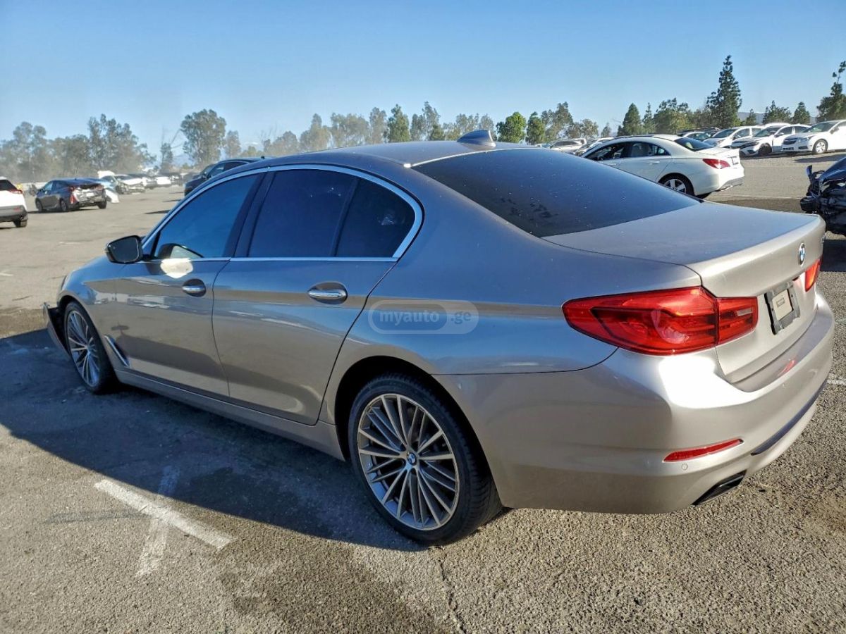 BMW 540 2018 — photo 2