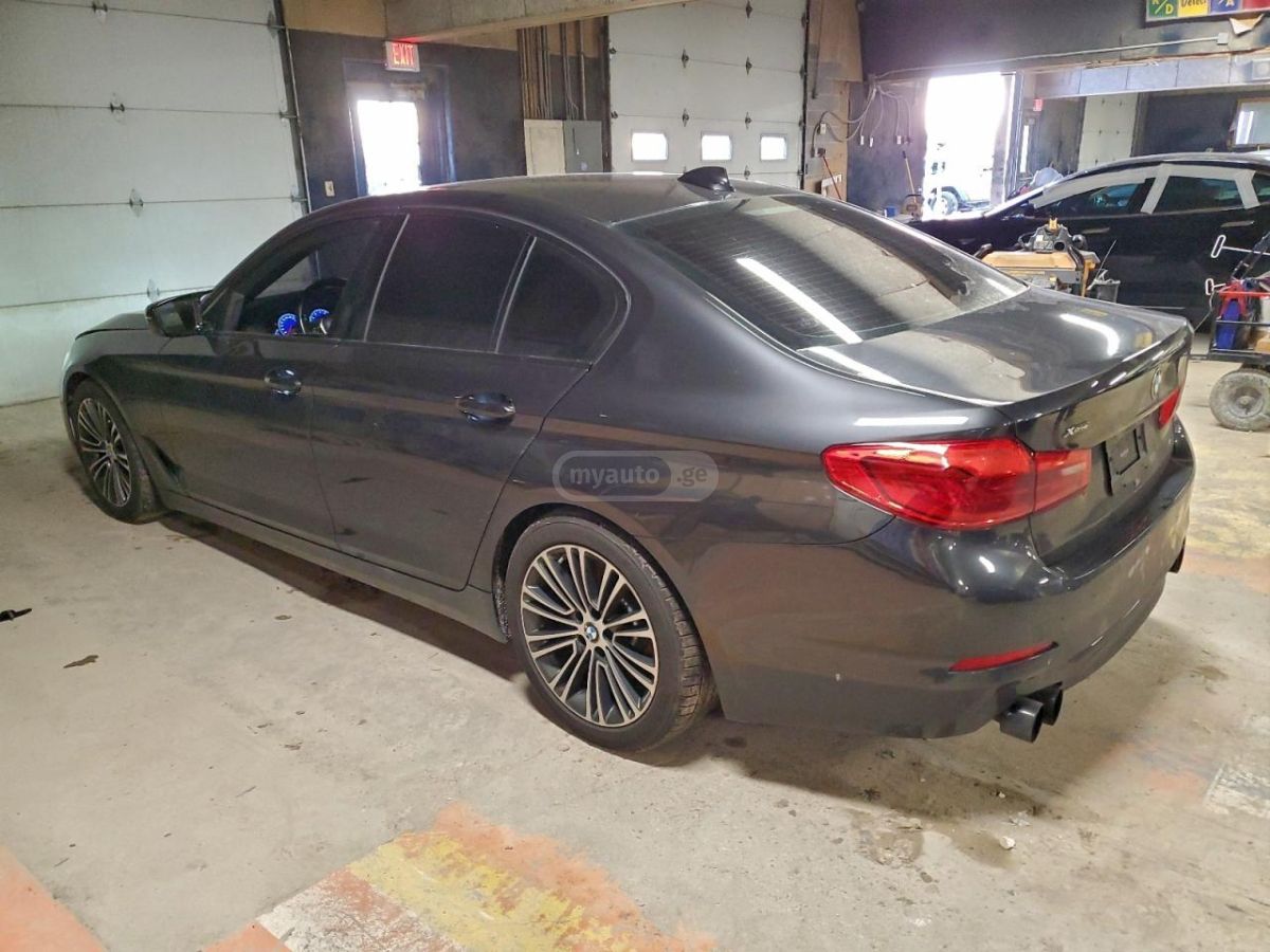 BMW 540 2019 — photo 2