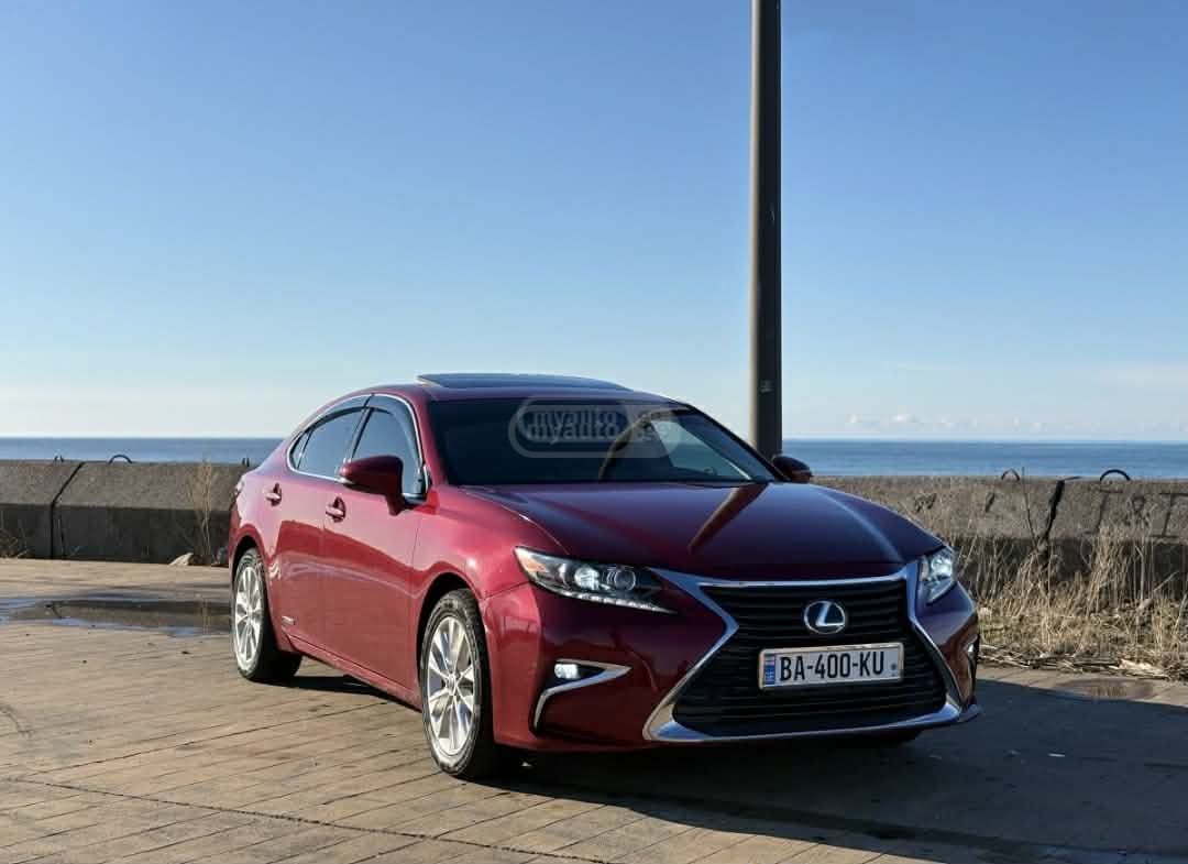 Lexus ES 300 2015 — photo 2