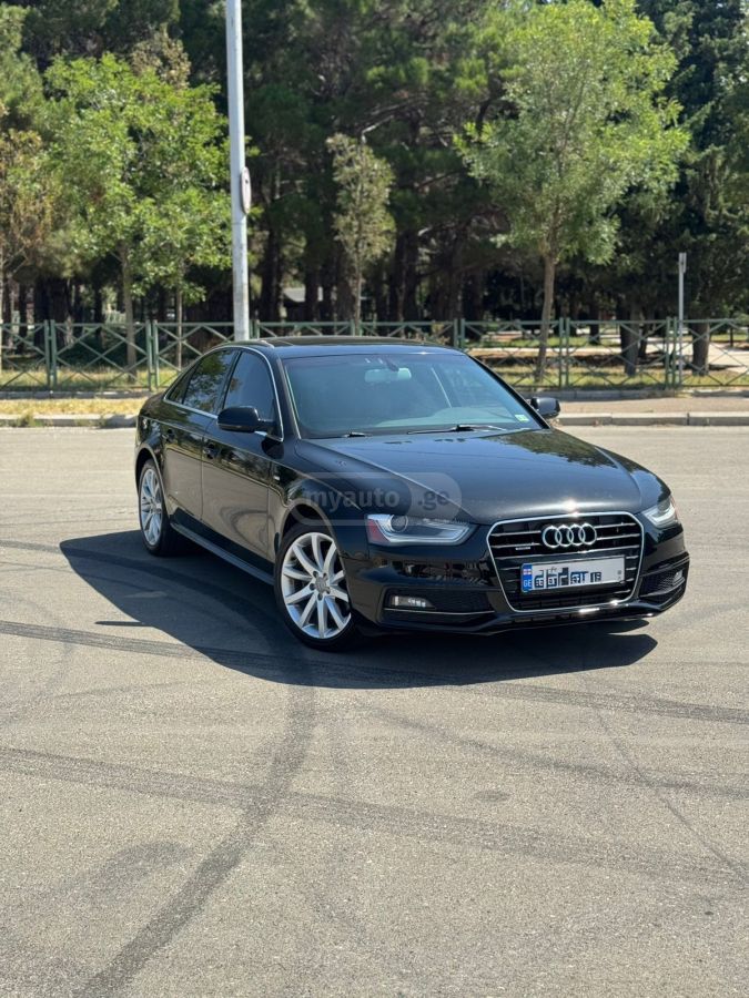 Audi A4 2013 — photo 2
