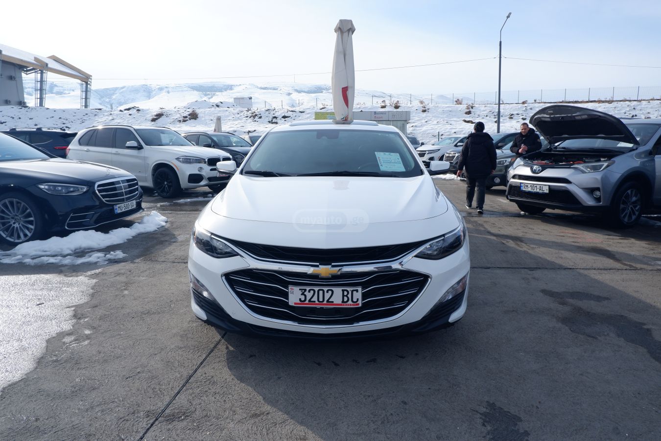 Chevrolet Malibu 2022 — photo 2