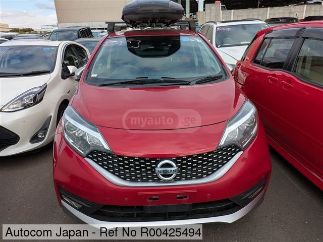Nissan Note 2018 — photo 2