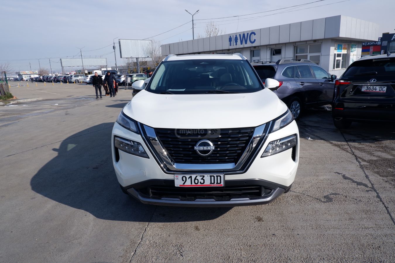 Nissan Rogue 2023 — photo 2