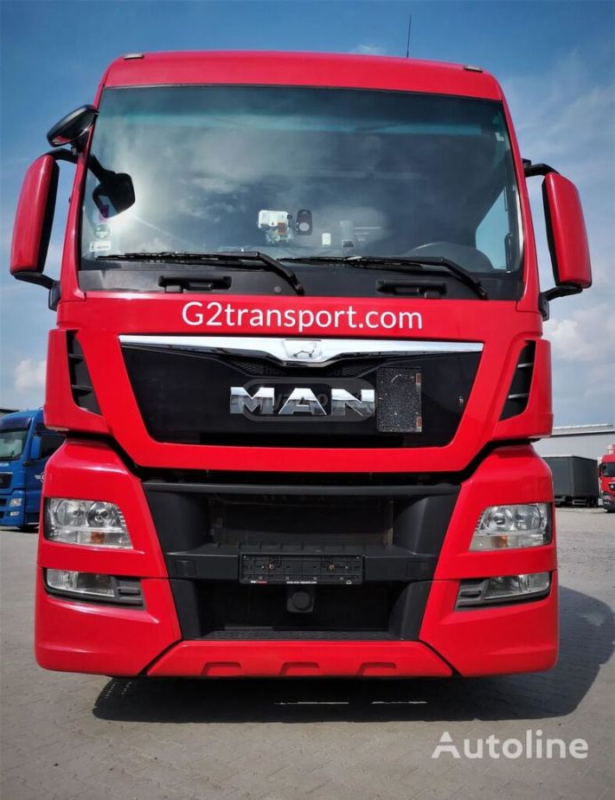 Isuzu TGX