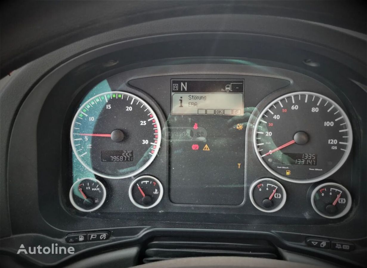 Isuzu TGX 2015 — photo 2