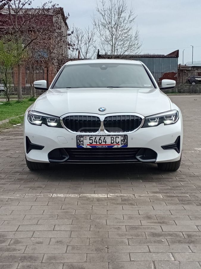 BMW 330