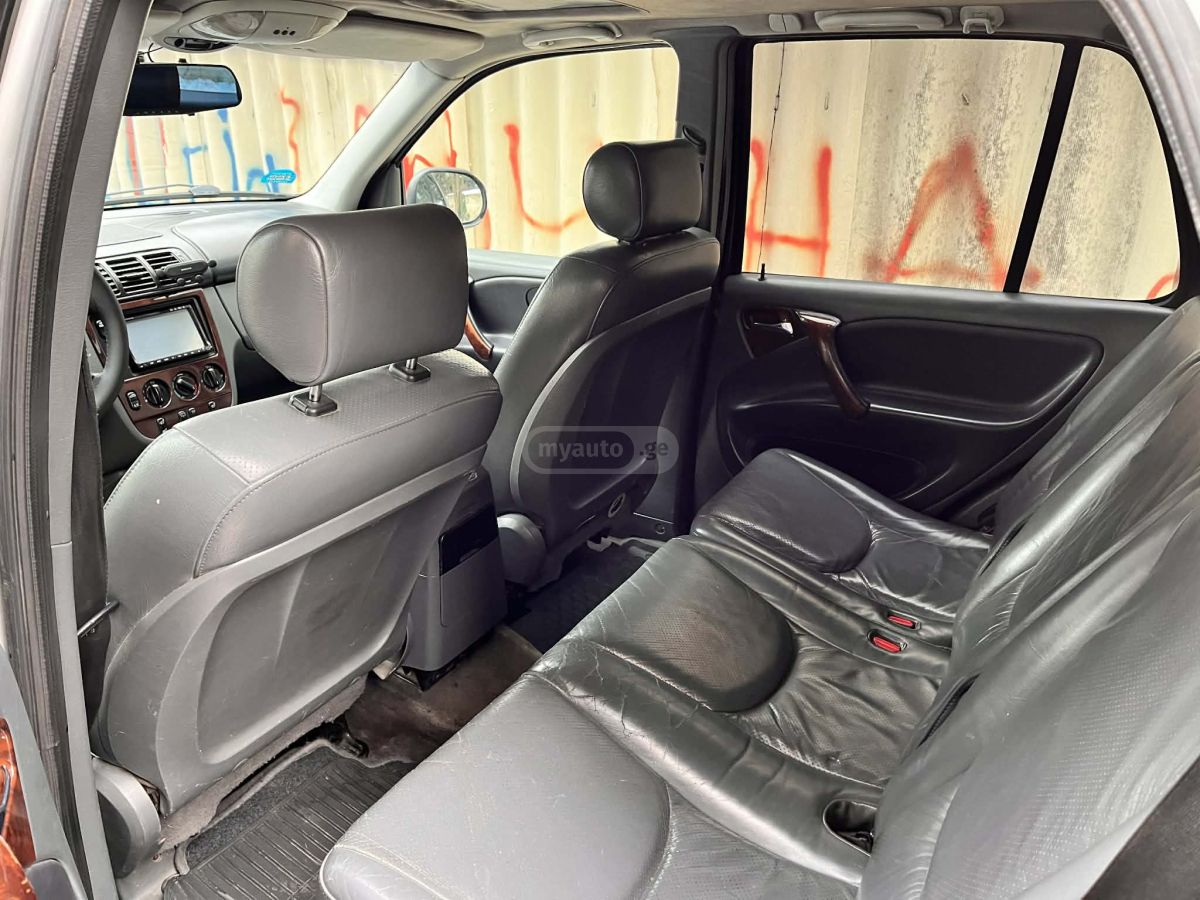 Mercedes-Benz ML 320 1998 — photo 2