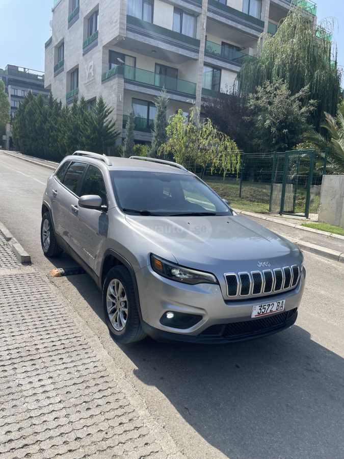 Jeep Cherokee