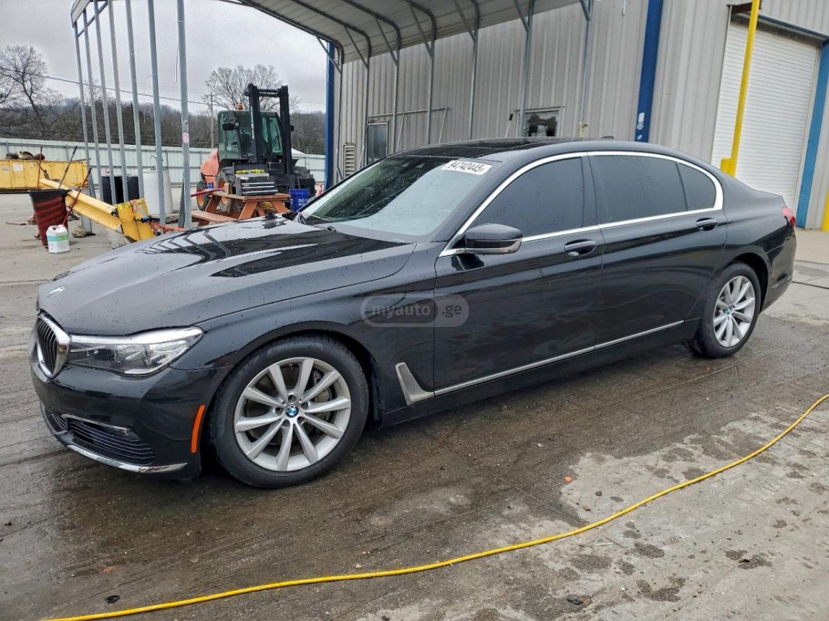 BMW 740
