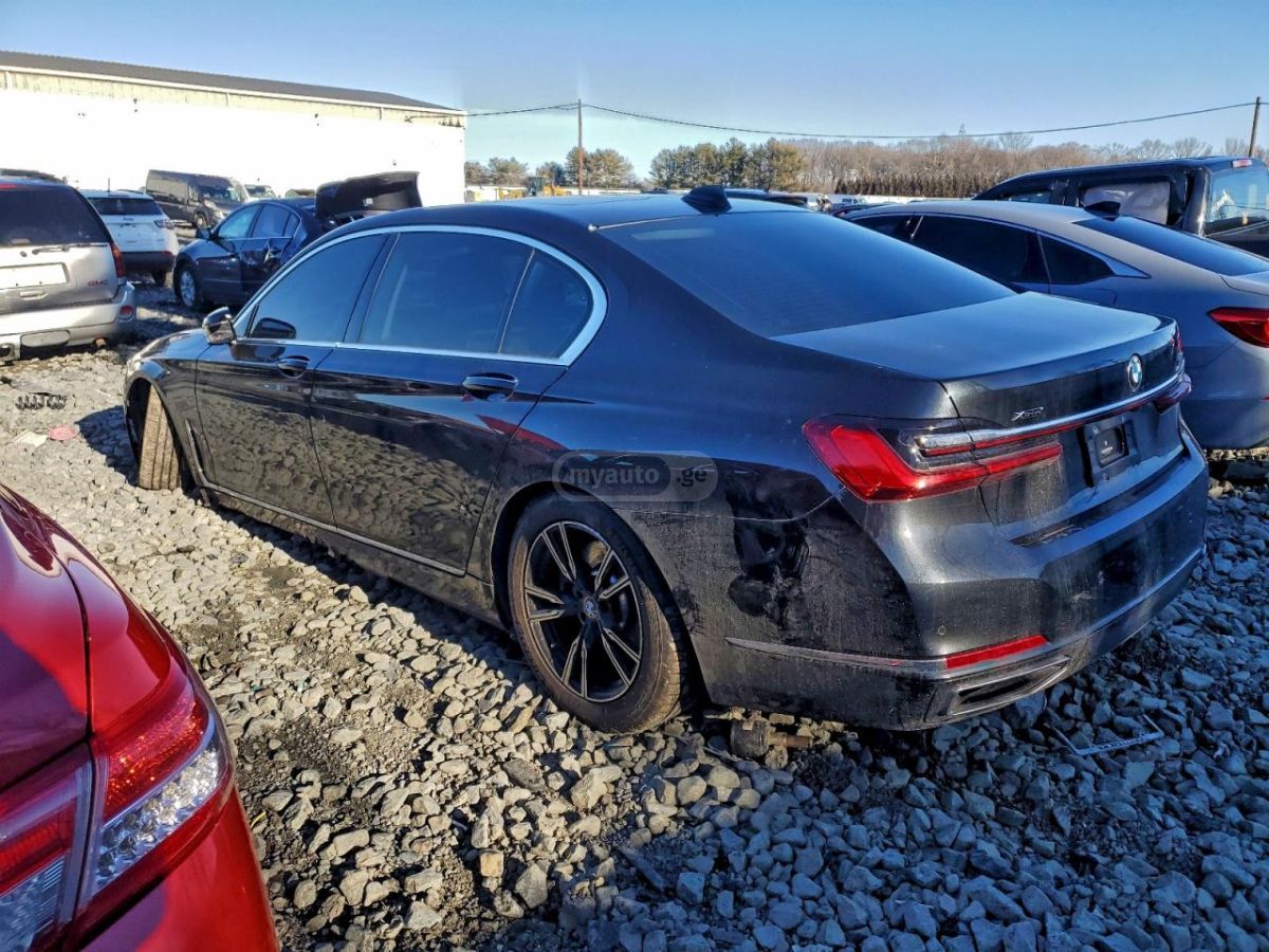BMW 740 2020 — photo 2