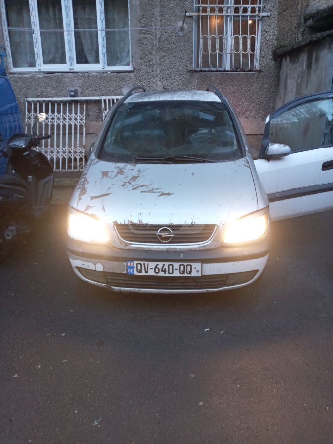 Opel Zafira