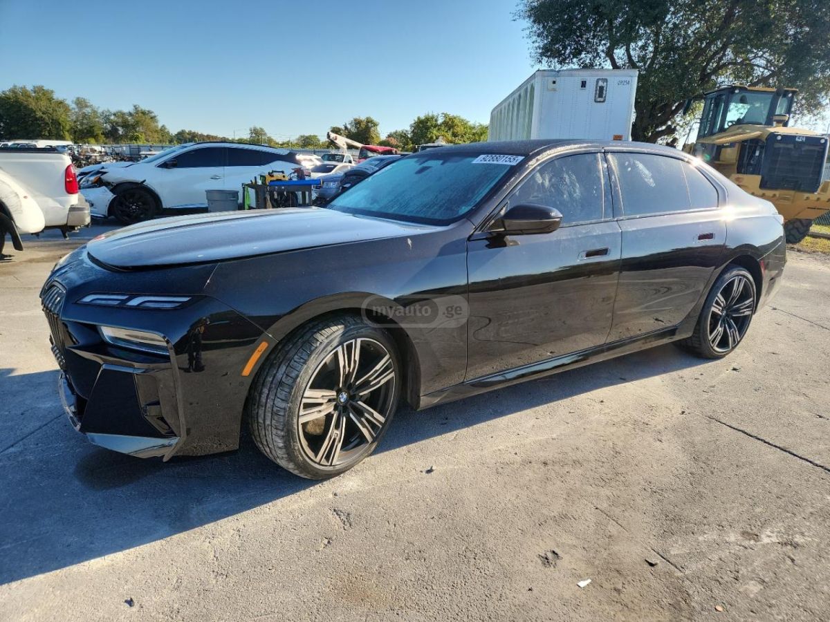 BMW 740