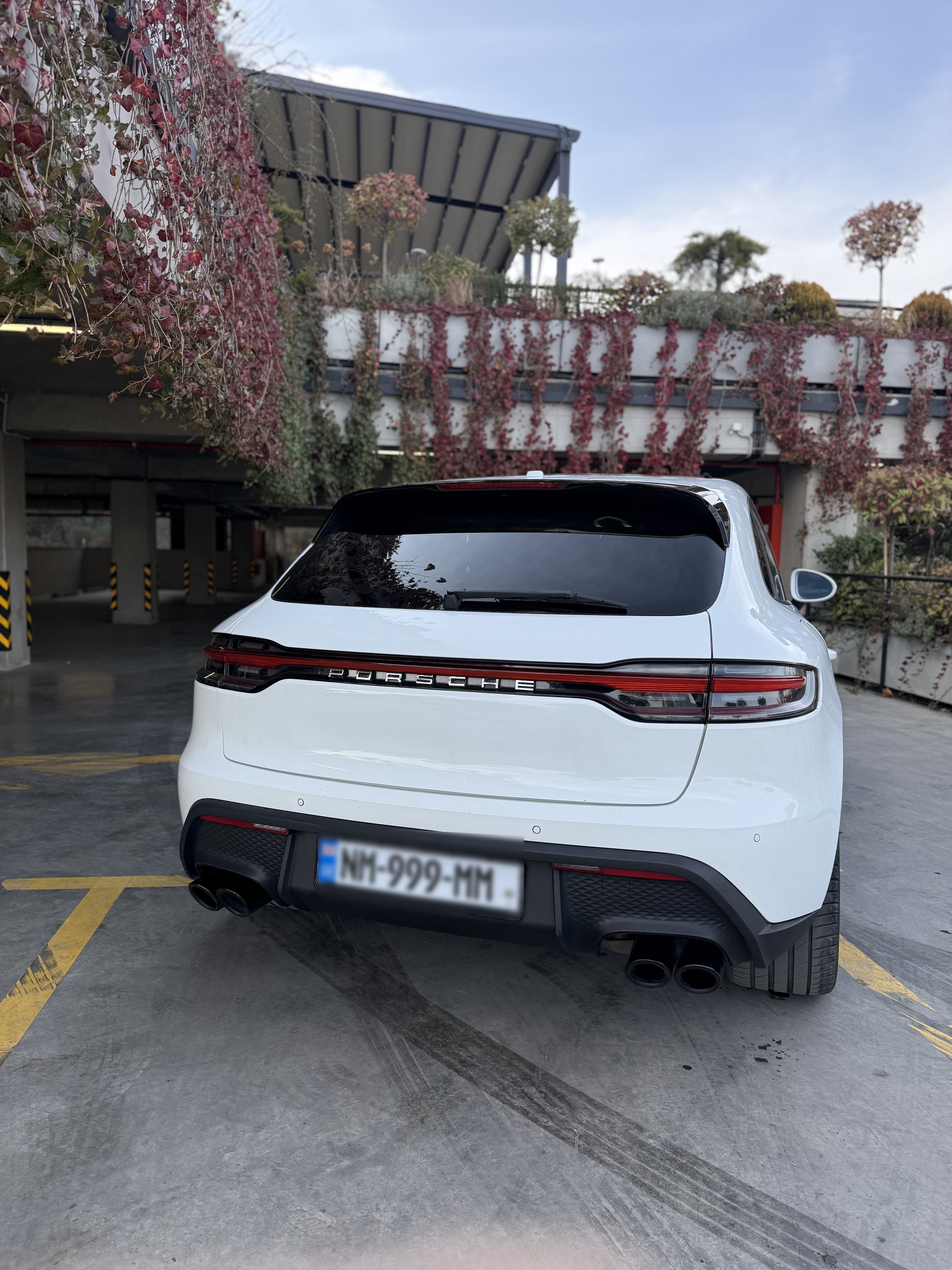 Porsche Macan 2018 — photo 2
