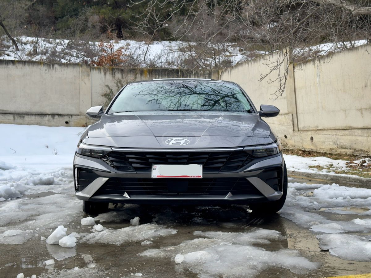 Hyundai Elantra 2024 — photo 2