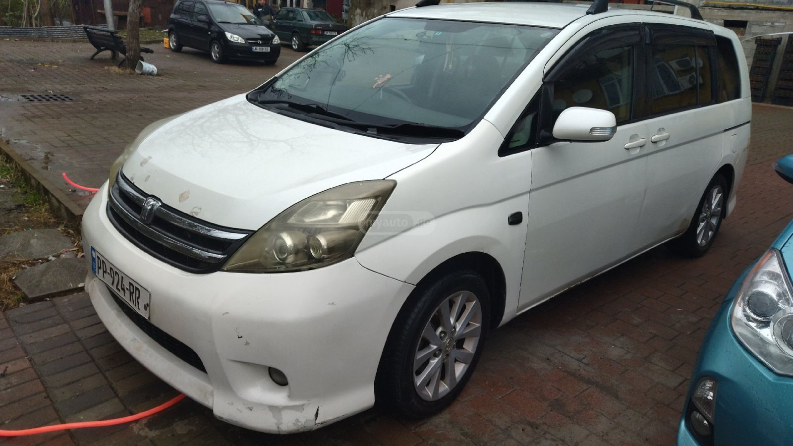 Toyota Isis 2007 — photo 2