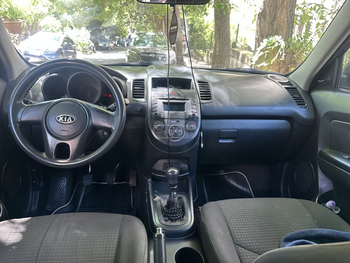 Kia Soul 2011 — photo 2