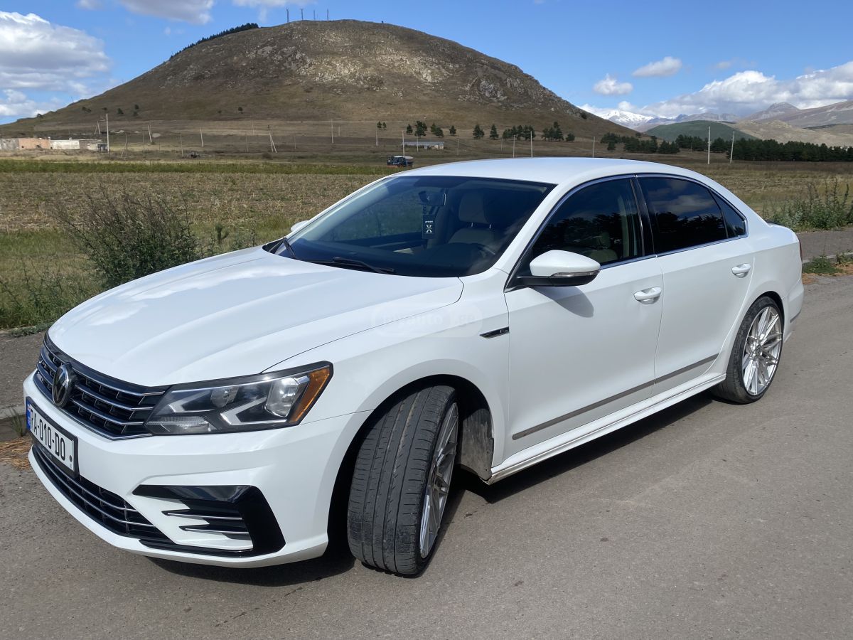 Volkswagen Passat 2017 — photo 2
